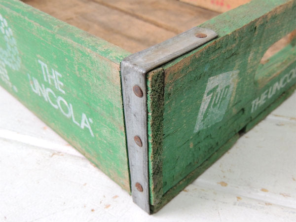 【7up】セブンアップ・炭酸ドリンク・緑色・1975年・ヴィンテージ・木箱/ウッドボックス USA