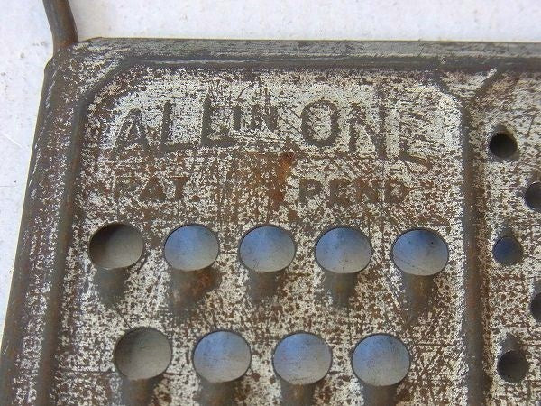 【ALL IN ONE】メタル製・シャビーなアンティーク・チーズグレーター/チーズおろし/おろし金