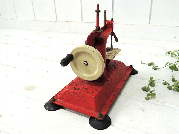 Gateway 赤×クリーム色・1940's~アメリカ製・アンティーク・子供用ミシン/トイミシン