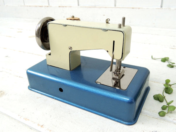 ミシン CASIGE ドイツ製・イーグル・ブルー×クリーム・アンティーク・子供用 トイミシン
