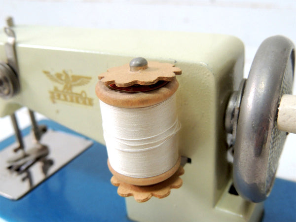 ミシン CASIGE ドイツ製・イーグル・ブルー×クリーム・アンティーク・子供用 トイミシン