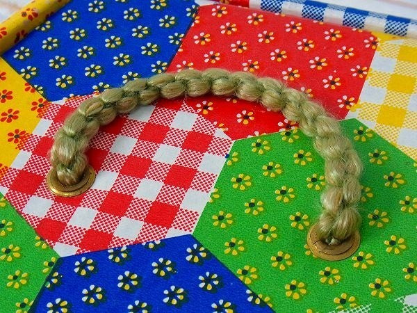 アメリカ製!カラフルなパッチワーク柄・厚紙製・2段式・ヴィンテージ・ソーイングボックス/裁縫箱