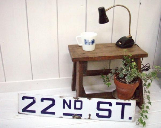 22ND　ST.・USA 米国標識・CALIF ヴィンテージ・ホーロー製・ストリートサイン・看板