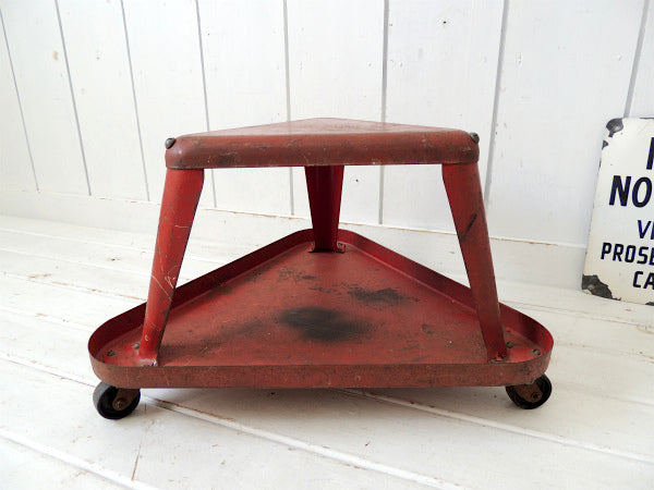 インダストリアル トライアングル　三角形  TOOL STOOL アメリカンビンテージ アメ車 ガレージ スツール US カスタムカー