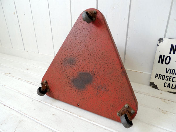 インダストリアル トライアングル　三角形  TOOL STOOL アメリカンビンテージ アメ車 ガレージ スツール US カスタムカー