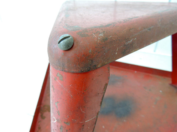 インダストリアル トライアングル　三角形  TOOL STOOL アメリカンビンテージ アメ車 ガレージ スツール US カスタムカー