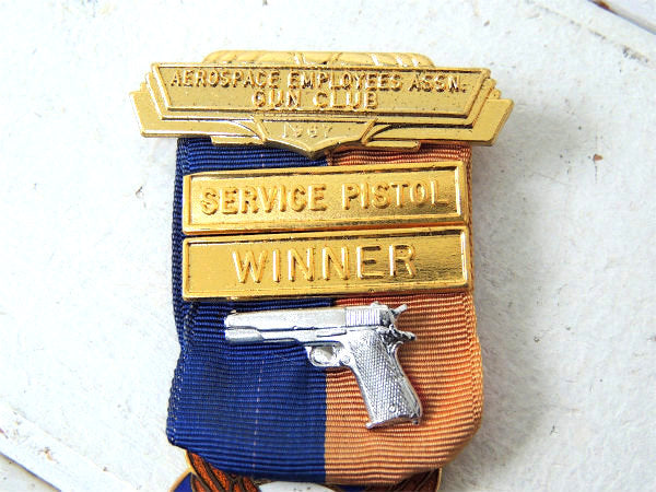 1967s GUN CLUB WINNER・ピストル・クラブ・勲章 バッジ・ビンテージ・メダル US