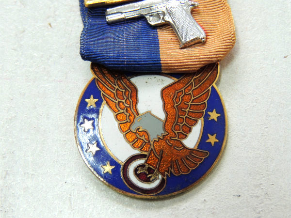1967s GUN CLUB WINNER・ピストル・クラブ・勲章 バッジ・ビンテージ・メダル US