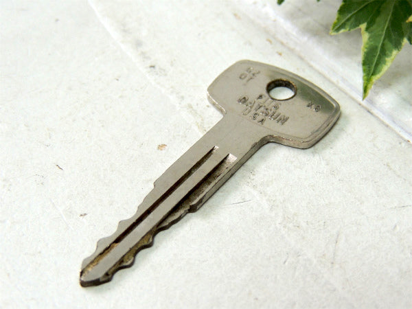 【US・ダットサン・DATSUN】COLE・ヴィンテージ・鍵・自動車キー・モーター系・ガレージ