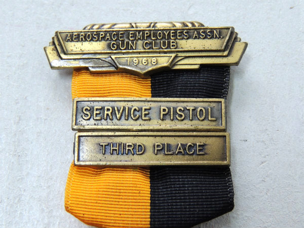 1968s GUN CLUB ピストル モチーフ・勲章 バッジ・ビンテージ・メダル 鉄砲
