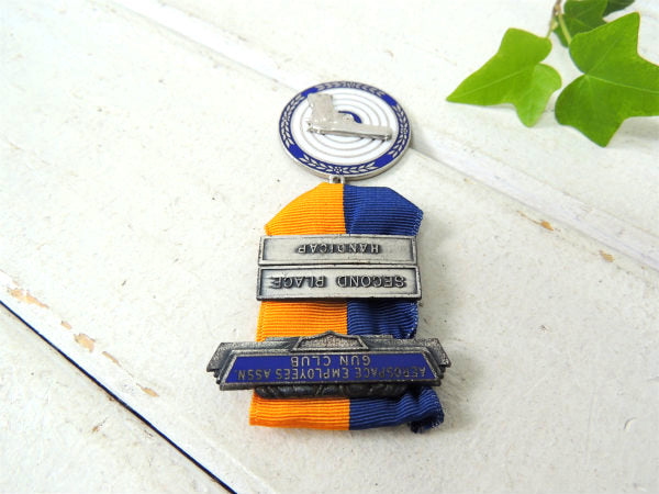 1966’s 拳銃 GUN CLUB ピストル ヴィンテージ  ファッション アクセサリー 鉄砲モチーフ　勲章バッジ　ビンテージ　メダル　