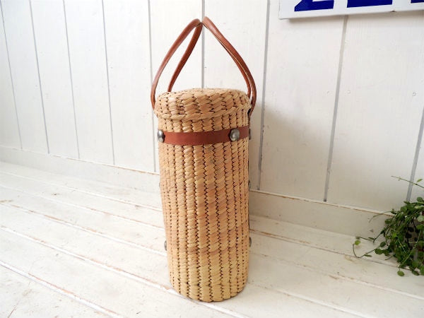 大きなドーム型・スタッズ付き・ヴィンテージ・ストローバッグ・かごバッグ・鞄・バスケット USA