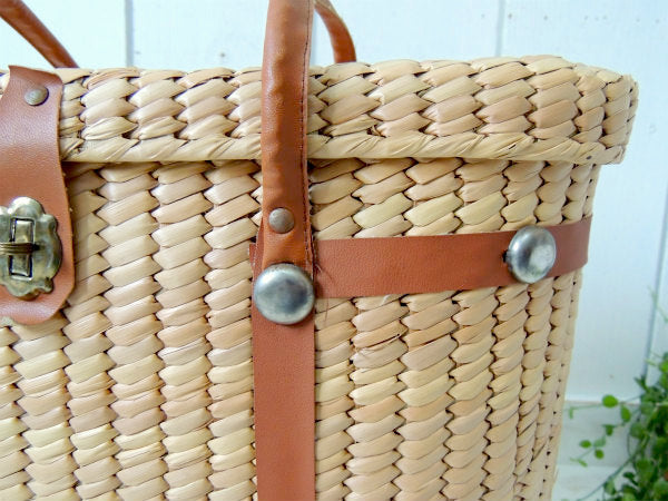 大きなドーム型・スタッズ付き・ヴィンテージ・ストローバッグ・かごバッグ・鞄・バスケット USA