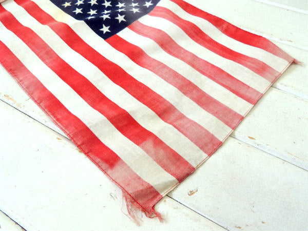 US・50州 木製ポール付き・ヴィンテージ・星条旗・アメリカンフラッグ 国旗・店舗ディスプレイ