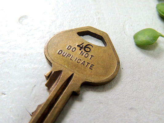 【真鍮製】ビンテージ鍵・キー“46/DO NOT DUPLICATE ”MADE IN USA