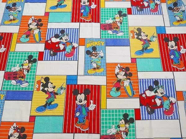 【ミッキーマウス】ディズニー・クール柄・ヴィンテージ・ユーズドシーツ(1/2) USA