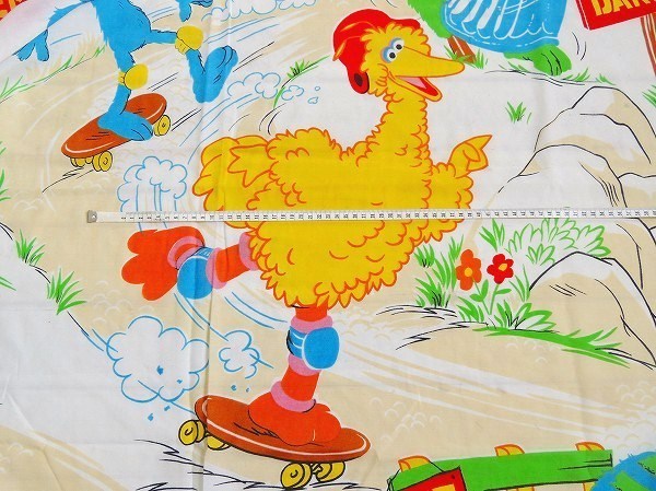 【セサミストリート】スケートボード&ローラースケート柄・ヴィンテージ・USEDフラットシーツ