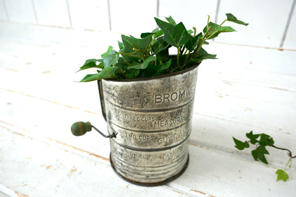 BROMWELL 木製ハンドル・ビンテージ・メジャーリングシフター・粉ふるい・シフター キッチン雑貨