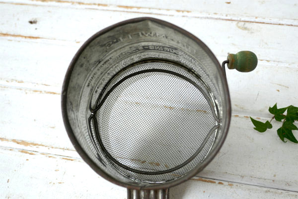 BROMWELL 木製ハンドル・ビンテージ・メジャーリングシフター・粉ふるい・シフター キッチン雑貨