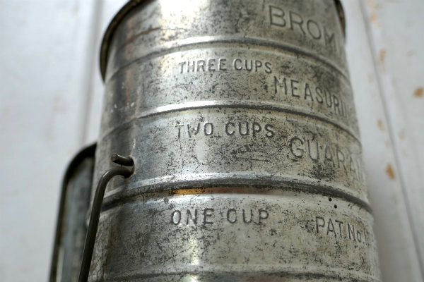 BROMWELL 木製ハンドル・ビンテージ・メジャーリングシフター・粉ふるい・シフター キッチン雑貨