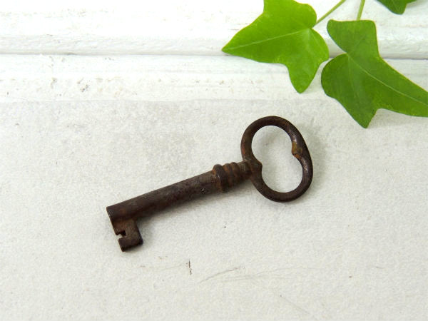 【ノスタルジック・オールドキー】お洒落なデザインのアンティーク・鍵・USA