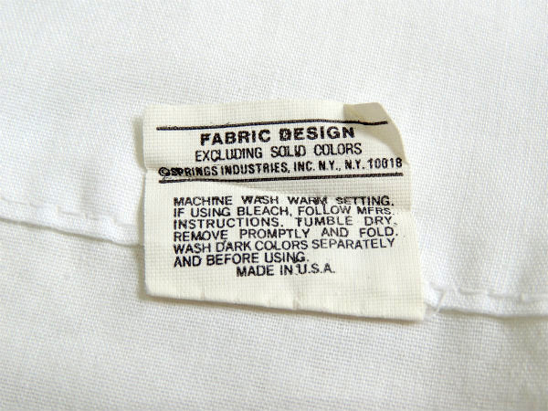 3種類のカラフルな恐竜柄・ヴィンテージ・ピロケース/枕カバー USA