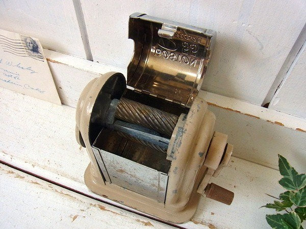 【BOSTON】Ranger 55・アンティーク・ペンシルシャープナー/鉛筆削り USA