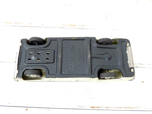 1961s バンダイ・シボレー・コルベア コルヴェア ビンテージ・ブリキカー・ブリキ自動車・アメ車・玩具 TOY