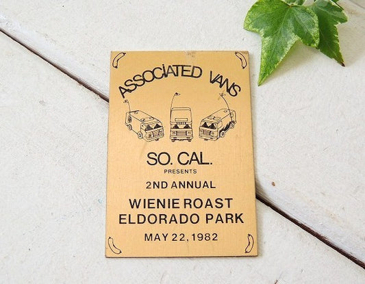 アメ車 1982s SO.CAL バンライフ バニング・ビンテージ・プレート ステッカー カリフォルニア 車中泊・キャンピングカー バンライフ・トラッキン ・カスタムカー