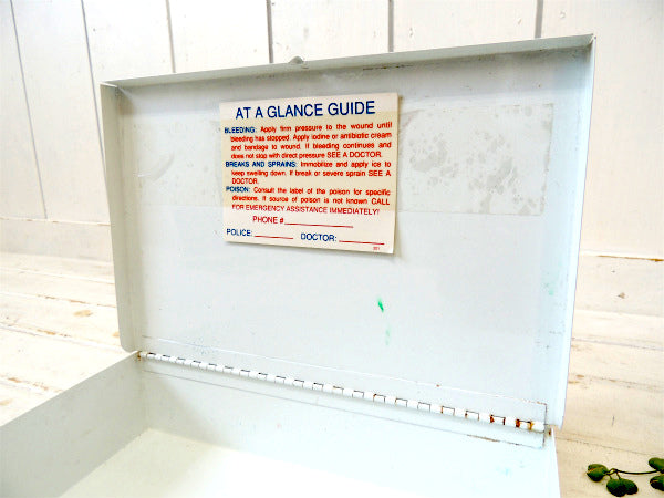 【EASTERN・FirstAidKit】ファーストエイド・キット・USA・救急箱・メタル製