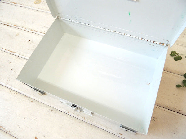 【EASTERN・FirstAidKit】ファーストエイド・キット・USA・救急箱・メタル製