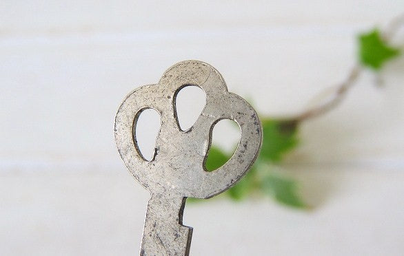 USA 三つ穴 アンティーク KEY お洒落デザイン 鍵 アメリカ キー 古鍵