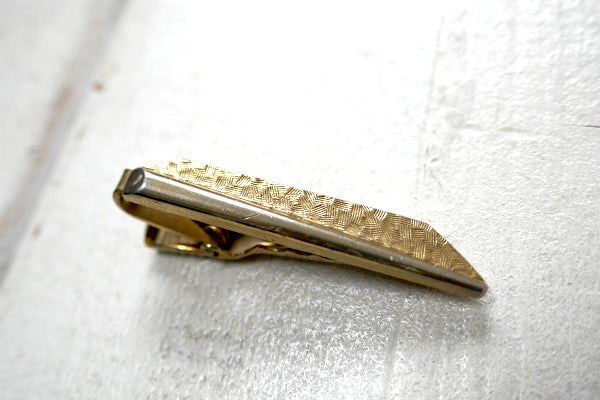 ゴールドトーン  シンプル 細工　デザイン アクセサリー ヴィンテージ・タイピン US タイバー