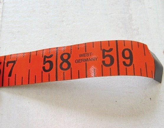 西ドイツ製・センチ&インチ表記・小さなアンティーク・メジャーテープ/メジャー/GERMANY