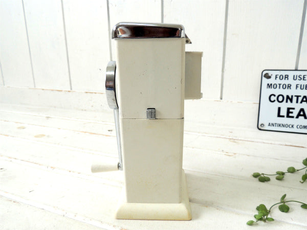 【ICE-O-MAT/キッチン雑貨】USA・ホワイト・手動式・ヴィンテージ・アイスクラッシャー