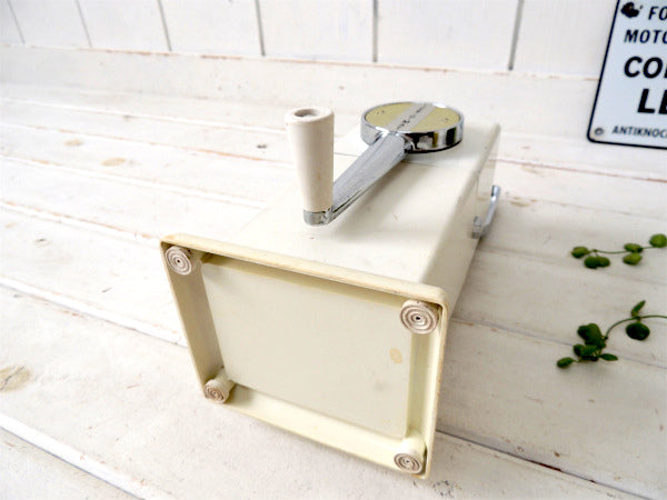 【ICE-O-MAT/キッチン雑貨】USA・ホワイト・手動式・ヴィンテージ・アイスクラッシャー