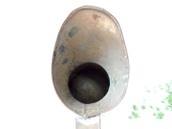 【英国・イギリス製】ゴールド色・アンティーク・ピッチャー・水差し・ジャグ・ガーデニング