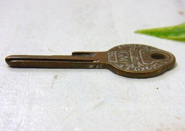 【GM】ゼネラルモーターズ・アメリカ・ビンテージ・自動車関連・鍵・キー・USA