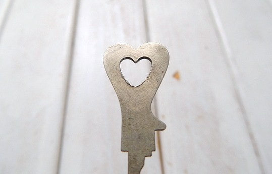 【SENTRY KEYHOLE LOCK】ハート型・鍵・アンティーク・キー・USA・ナンバー