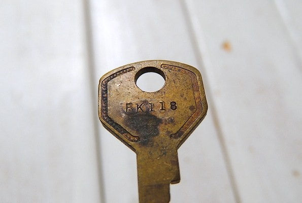 【HURD/1930's~/FK118】ナンバー入り真鍮製・鍵・ビンテージ・オールドキー・USA