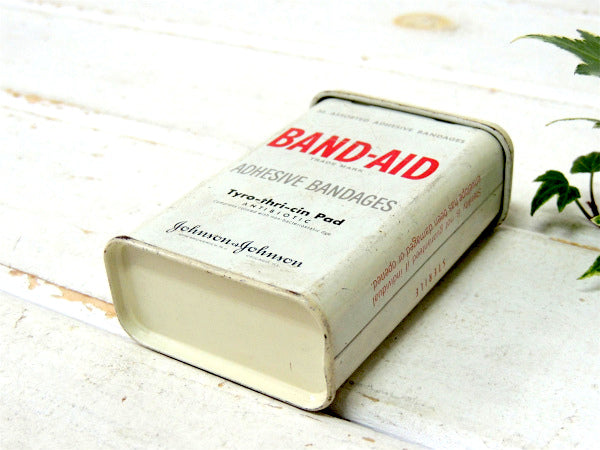 【ジョンソン&ジョンソン】1960's~バンドエイド・小さなヴィンテージ・ティン缶/ブリキ缶 USA