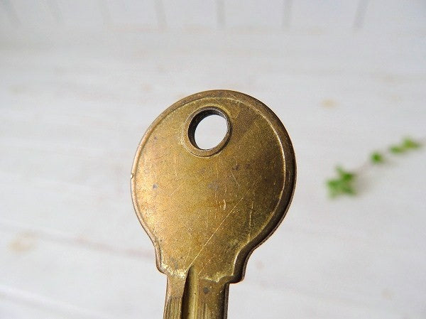 【CURTIS IND/真鍮製】ビンテージ/V-10/ナンバー付き・鍵・キー・USA