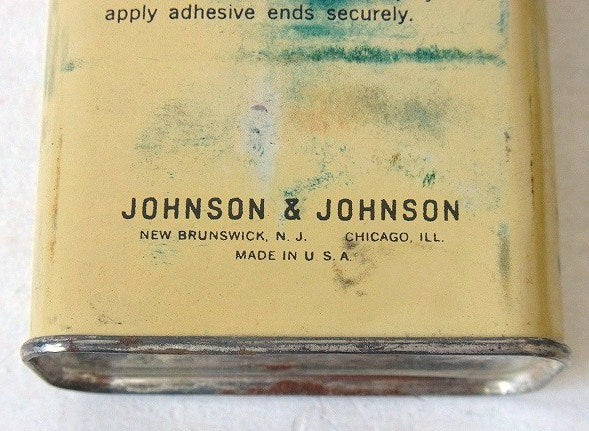 【ジョンソン&ジョンソン】バンドエイド入りの小さなヴィンテージ・ティン缶/ブリキ缶 USA