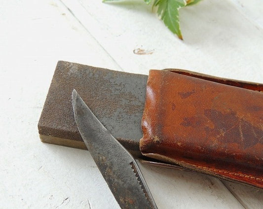 砥石 革 レザーケース付き ヴィンテージ　ナイフ シャープナー US アウトドア　キャンプ