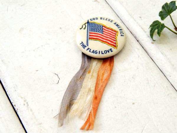 GOD BLESS AMERICA 48 星条旗 THE FLAG I LOVEリボン付き ヴィンテージ 缶バッジ USA