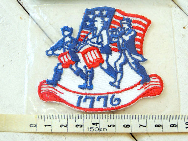 アメリカ合衆国 1776・バイセンテニアル 星条旗 ヴィンテージ・刺繍・ワッペン パッチ USA