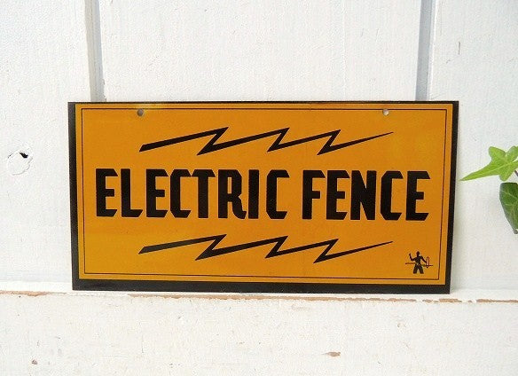 ELECTRIC FENCE フェンス ・ヴィンテージ・サインプレート 看板 USA イエロー