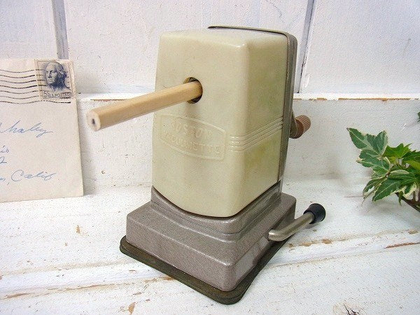 【BOSTON】1つ穴・バキュームタイプ・ヴィンテージ・ペンシルシャープナー/鉛筆削り　USA