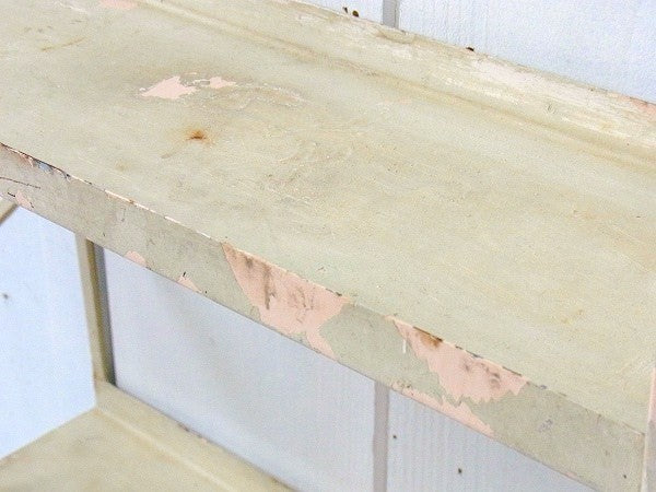 アイボリー色のシャビーなアンティーク・2段シェルフ/飾り棚/ウォールシェルフ　USA