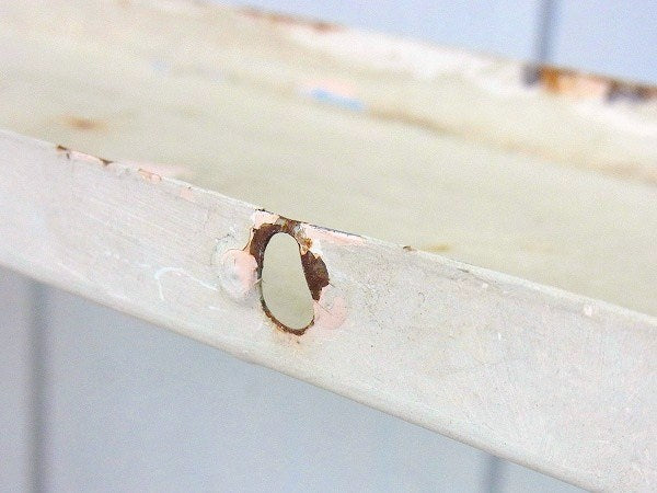 アイボリー色のシャビーなアンティーク・2段シェルフ/飾り棚/ウォールシェルフ　USA